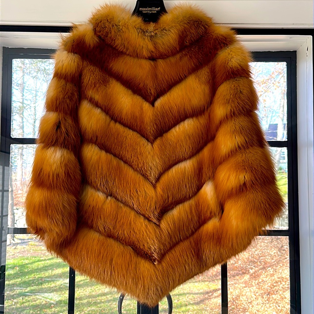 Authentic Norman Ambrose Fox Poncho 🦊
